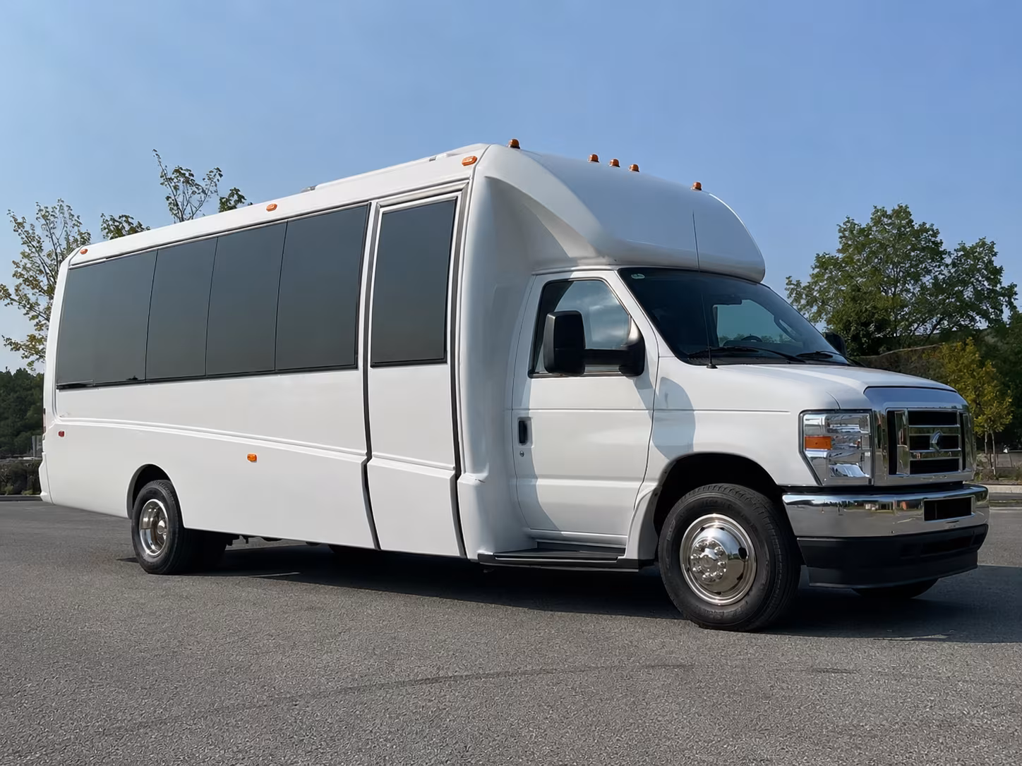 inglewood bus rentals