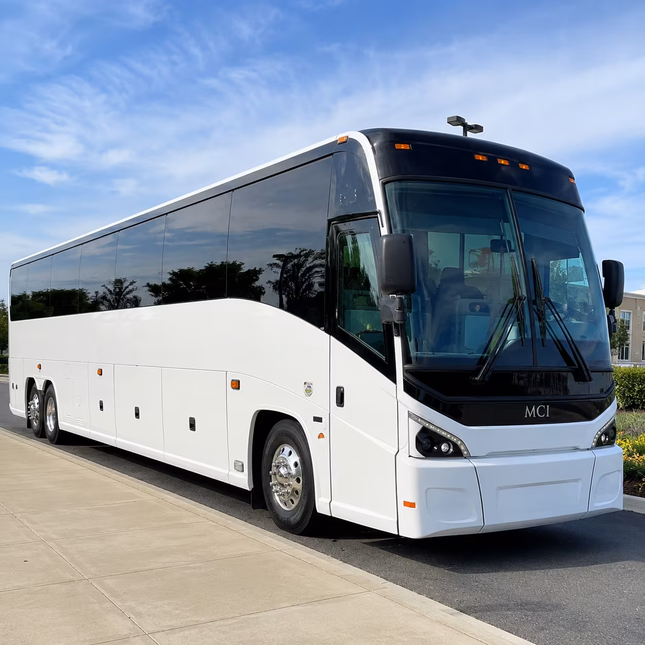 move corporate groups between oxnard hotels and conference venues smoothly