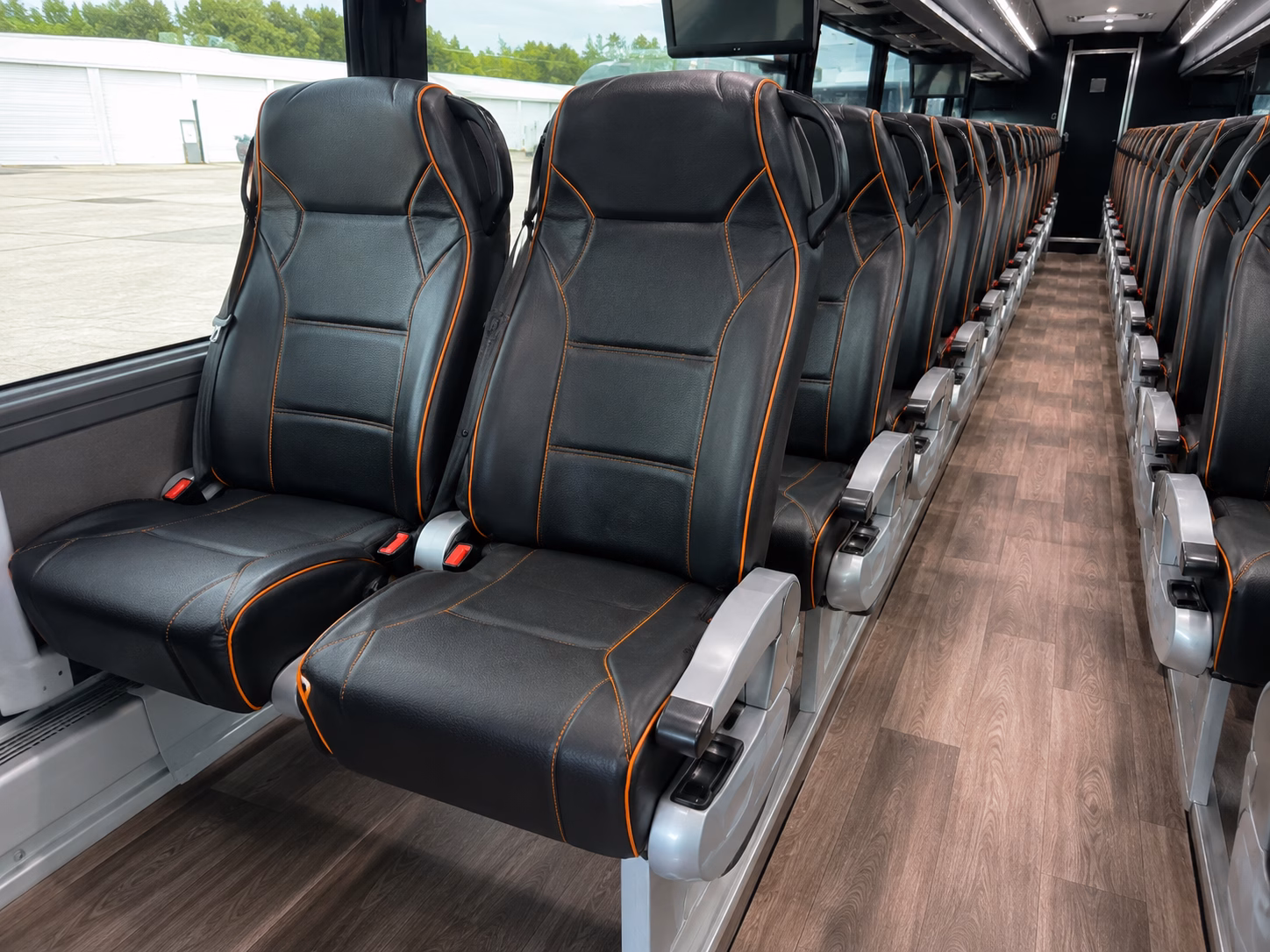 oxnardcharterbuscompany com is here to make your camarillo ranch wedding shuttle easy